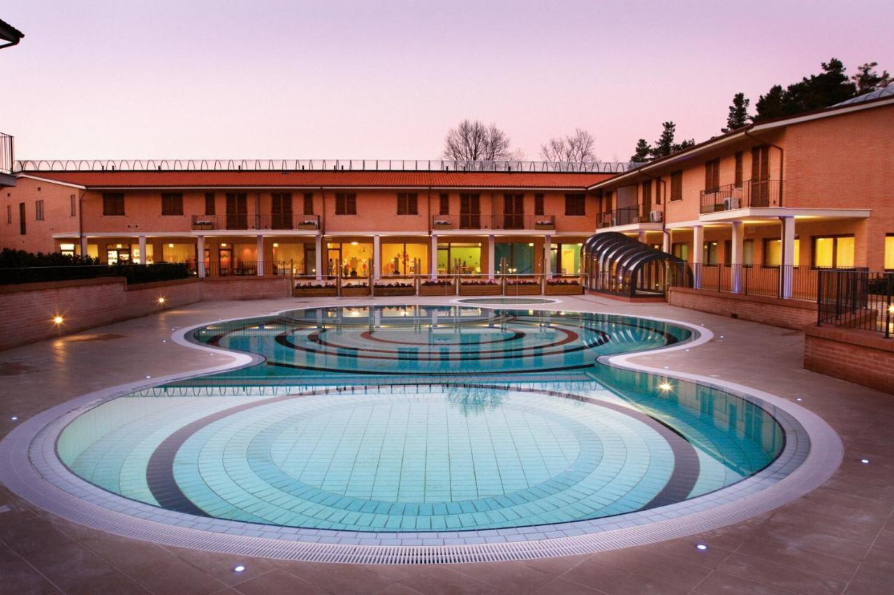 Residence Terme Di San Giacomo Sarnano Extérieur photo